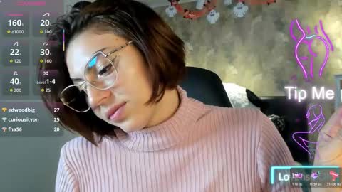 Snapshot of saya_amaretto1 chatting on 10-18-25, 05:25 Saya Amaretto  online show from 10-18-25, 05:25