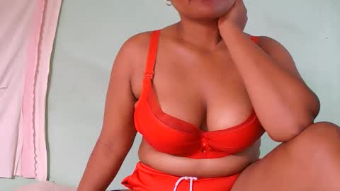 Snapshot of saylla1 chatting on 02-26-26, 02:16 saylla1 online show from 02-26-26, 02:16