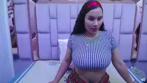 Snapshot of saylor_lee22 chatting on 05-06-26, 03:13 Saylor online show from 05-06-26, 03:13