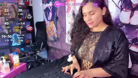 Snapshot of saylor_lee22 chatting on 06-10-26, 03:50 Saylor online show from 06-10-26, 03:50