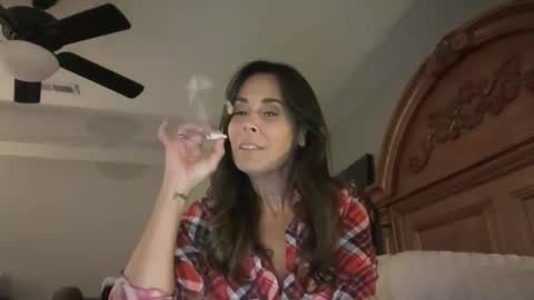 Snapshot of sayplsgdgrl chatting on 10-13-25, 12:54 Good Girls Say Please...and Thank You online show from 10-13-25, 12:54