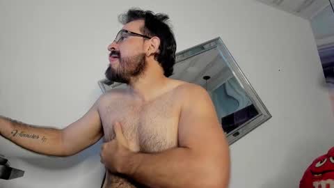 Snapshot of sbastone_muscle chatting on 10-06-25, 01:08 sebastian   muscleman  daddy   the better  latin  lover   online show from 10-06-25, 01:08