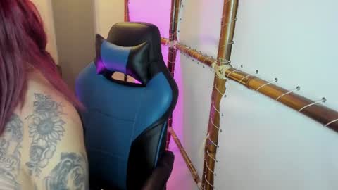 scarbadgirl_ online show from 06-11-26, 03:59