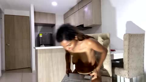 Snapshot of scarle222421 chatting on 12-19-24, 10:42 scarle222421 online show from 12-19-24, 10:42