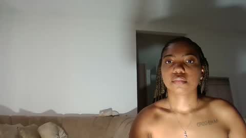 Snapshot of scarle222421 chatting on 01-01-25, 07:21 scarle222421 online show from 01-01-25, 07:21