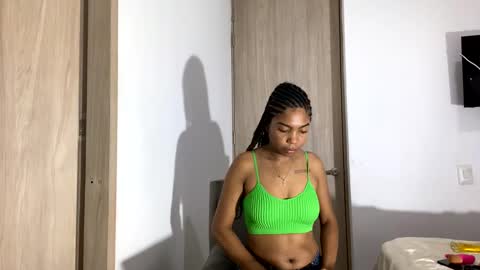 Snapshot of scarle222421 chatting on 01-06-25, 02:37 scarle222421 online show from 01-06-25, 02:37