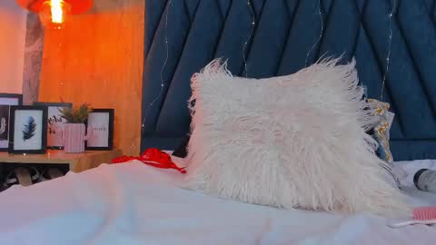 Snapshot of scarleett_jones chatting on 02-21-25, 03:56 scarleett jones online show from 02-21-25, 03:56