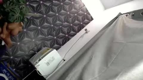 scarlet_111 online show from 04-28-26, 02:27