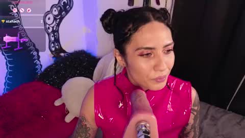 Explicit Content  online show from 11-16-25, 07:25