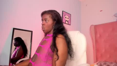 Snapshot of scarlet_big_boobs chatting on 05-23-26, 04:39 Scarlet online show from 05-23-26, 04:39