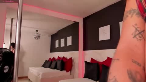 Snapshot of scarlet_castro chatting on 09-12-25, 05:02 Scarlet online show from 09-12-25, 05:02