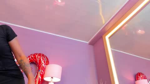 Snapshot of scarlet_edwars chatting on 02-13-25, 06:16 Scarlet Edwars online show from 02-13-25, 06:16