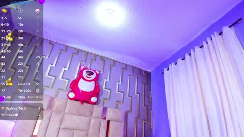 Snapshot of scarlet_hit chatting on 03-08-25, 08:00 scarlet_hit online show from 03-08-25, 08:00