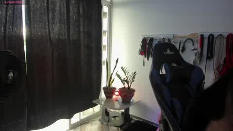 scarlet taylor kennedy online show from 01-06-25, 07:24