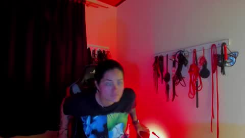 scarlet taylor kennedy online show from 11-28-25, 07:05