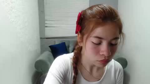 scarlet_redhead online show from 10-17-25, 12:52