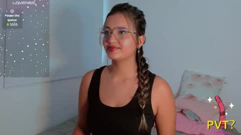 Scarlet  online show from 10-24-25, 08:05