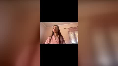 Scarlet online show from 03-03-26, 09:37