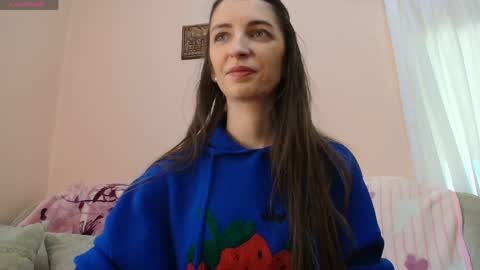 Scarlet online show from 04-25-26, 10:40