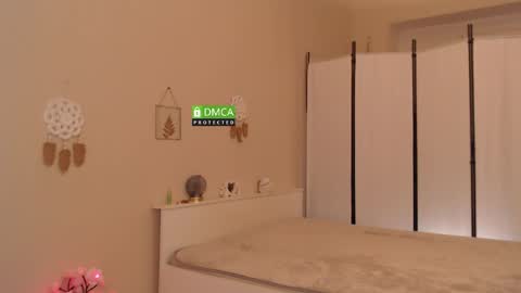 scarlet_sweety online show from 04-22-26, 07:04