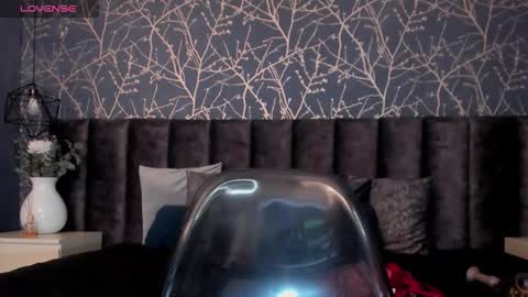 SCARLET online show from 02-14-26, 06:32