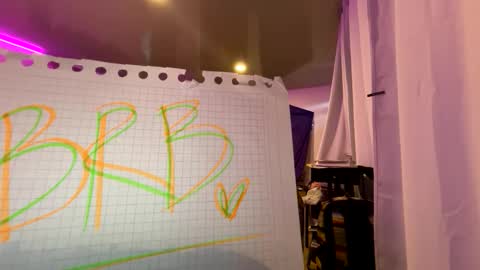 scarlet whisper online show from 11-13-25, 10:19