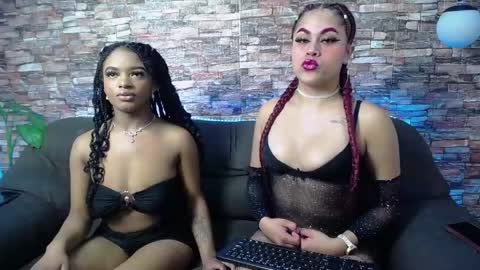 scarlet and roxane online show from 04-26-26, 03:37