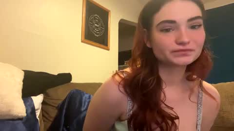 Snapshot of scarletbean chatting on 01-07-25, 01:46 scarletbean online show from 01-07-25, 01:46