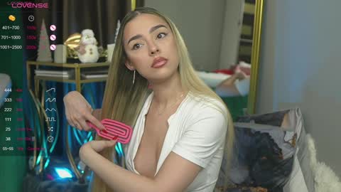 Scarlet online show from 12-29-24, 02:06