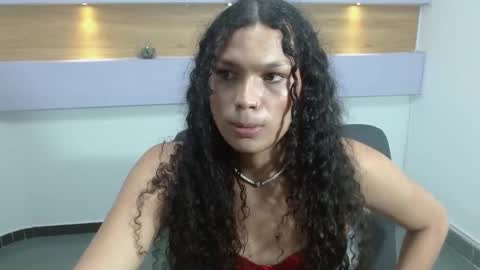 Scarlet Dream online show from 03-04-25, 02:17