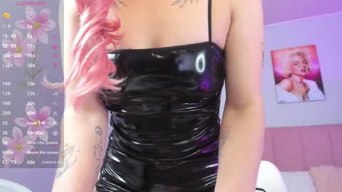 Snapshot of scarletgv chatting on 01-31-25, 08:11 Scarlet online show from 01-31-25, 08:11