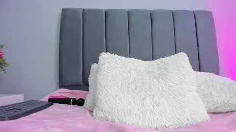 Snapshot of scarletgv chatting on 03-08-25, 07:53 Scarlet online show from 03-08-25, 07:53