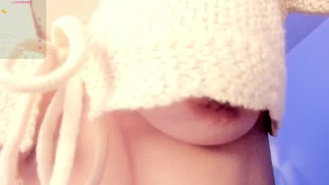 Snapshot of scarletgv chatting on 10-15-25, 06:02 Scarlet online show from 10-15-25, 06:02