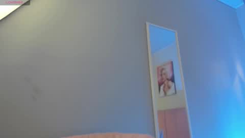 Scarlet  online show from 02-21-26, 06:36