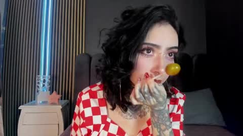 Scarleth online show from 04-28-26, 02:27