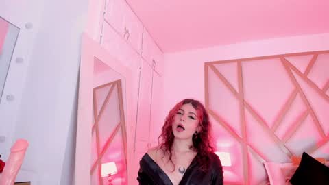 Snapshot of scarletpunk_ chatting on 12-02-24, 03:03 Scarlet online show from 12-02-24, 03:03