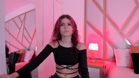 Snapshot of scarletpunk_ chatting on 12-03-24, 11:55 Scarlet online show from 12-03-24, 11:55