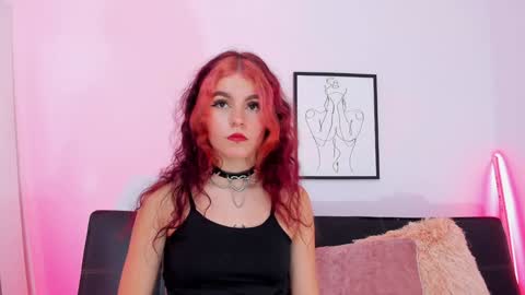 Snapshot of scarletpunk_ chatting on 01-19-25, 02:25 Scarlet online show from 01-19-25, 02:25