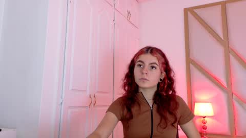 Snapshot of scarletpunk_ chatting on 02-20-25, 02:57 Scarlet online show from 02-20-25, 02:57