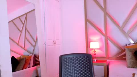 Snapshot of scarletpunk_ chatting on 02-26-25, 04:45 Scarlet online show from 02-26-25, 04:45