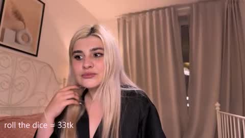 scarletsirens_ online show from 03-17-26, 08:34