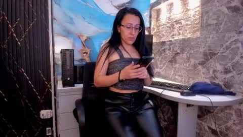 Snapshot of scarlett__14 chatting on 01-14-26, 03:01 scarlett__14 online show from 01-14-26, 03:01