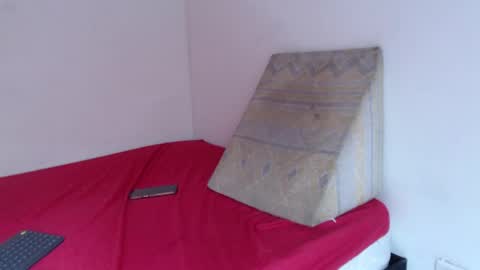 Snapshot of scarlett__cherry_ chatting on 05-14-26, 08:15 Scarlett online show from 05-14-26, 08:15