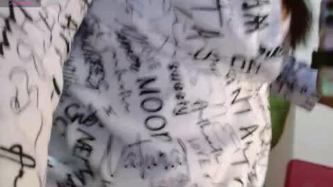 Snapshot of scarlett__jhonson chatting on 10-20-25, 10:54 Scarlett online show from 10-20-25, 10:54