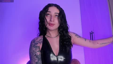 SCARLETT COLLINS online show from 04-10-26, 11:04