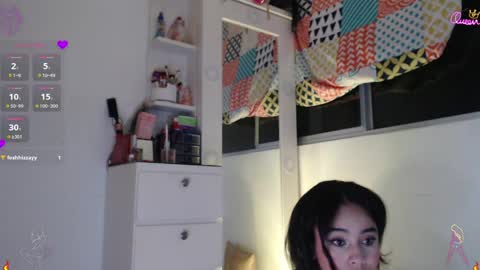Snapshot of scarlett_diamond chatting on 05-02-26, 01:21 Scarlett Thumb up please help me 100 its important online show from 05-02-26, 01:21