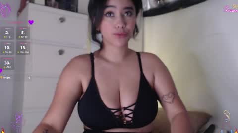 Snapshot of scarlett_diamond chatting on 05-02-26, 10:37 Scarlett Thumb up please help me 100 its important online show from 05-02-26, 10:37