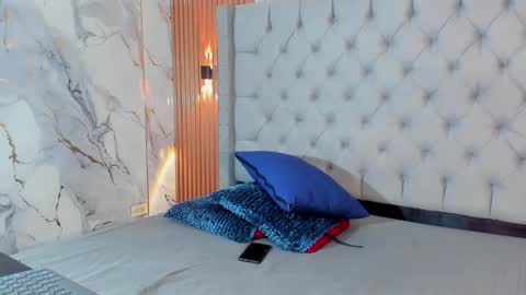 Mariana online show from 10-01-25, 04:18