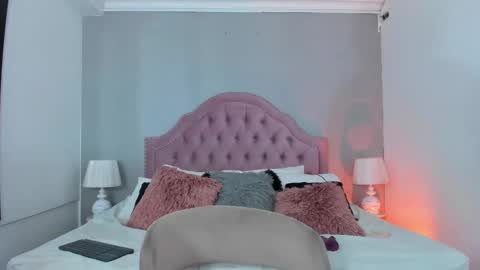 Scarlett  online show from 01-27-25, 02:24