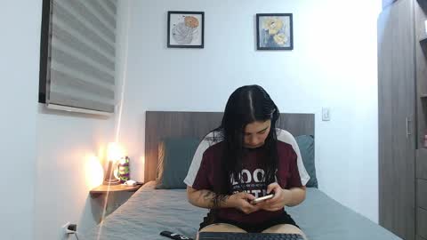 Scarlett and Jazmin online show from 04-03-26, 10:35